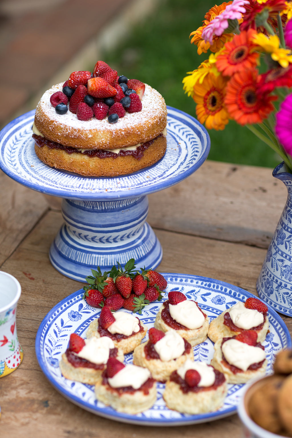 Cake Stand With Dome